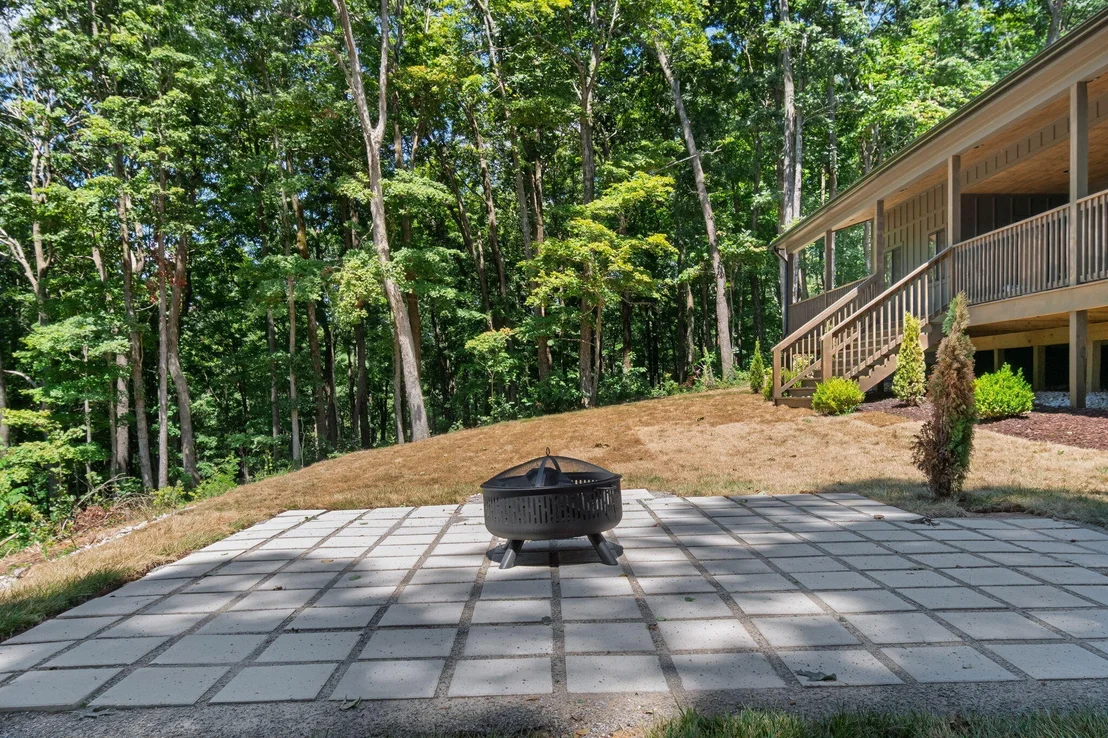 Photo of 900 Valley View Drive