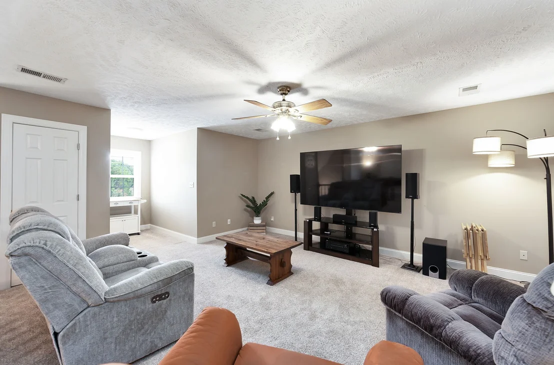 Photo of 10 Bentwillow Cv