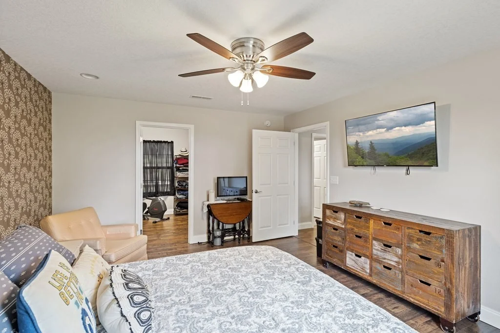 Photo of 2001 Big Chiefs Skyview Drive