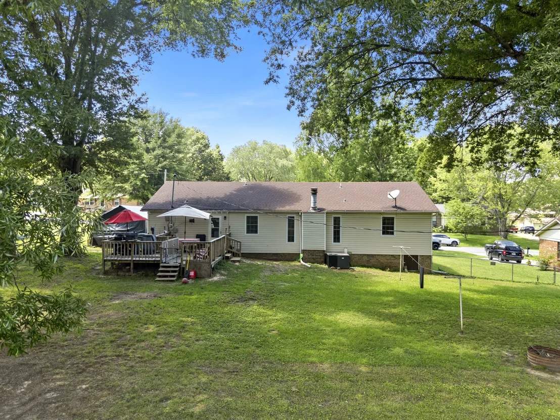 Photo of 155 Penny Ln
