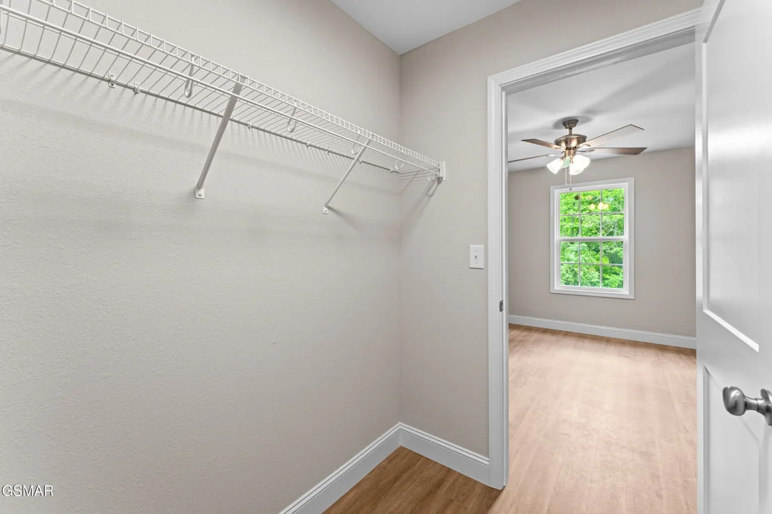 Photo of 1033 Cedar Ln