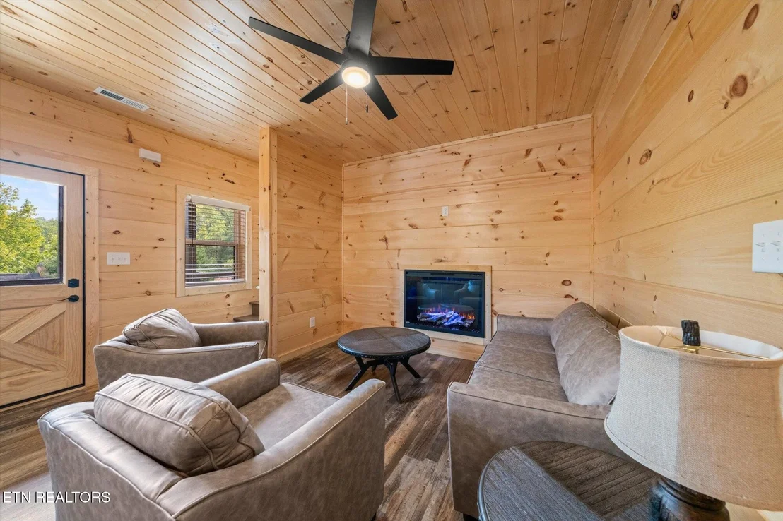 Photo of 2431 Cobbler Way