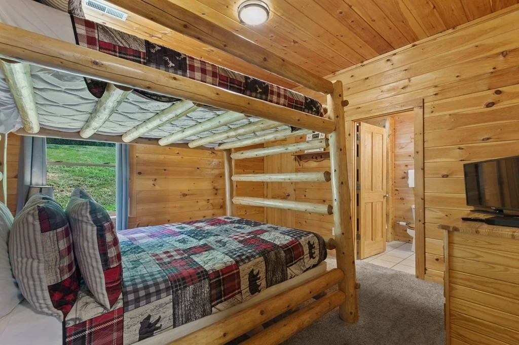 Photo of 1638 Little Cabin Loop