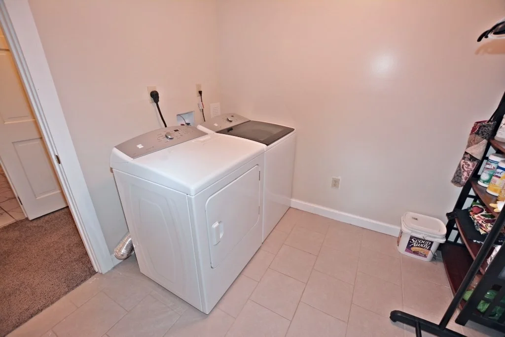 Photo of 1701 White Oak Drive