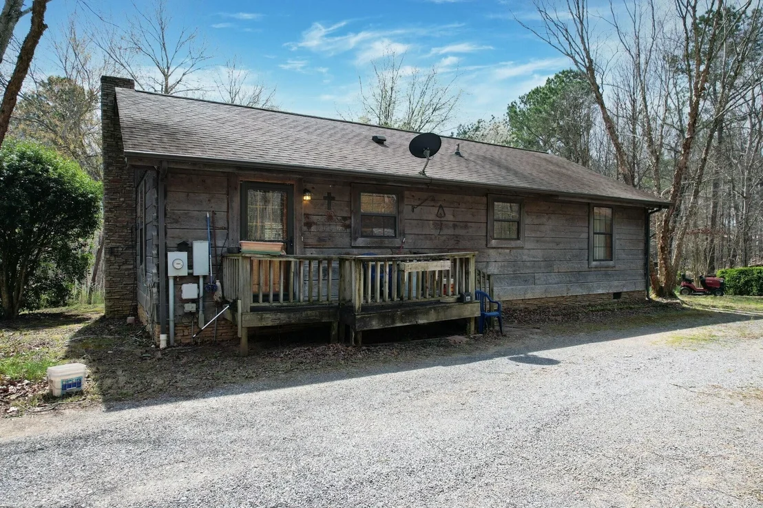 Photo of 561 Mountain View Road