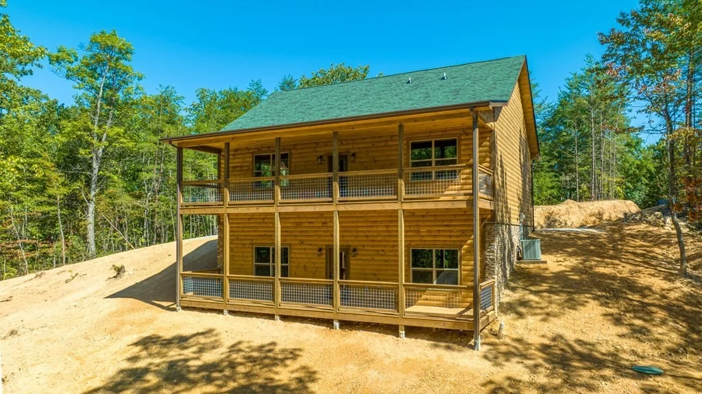 Photo of 4393 Chamberlain Lane