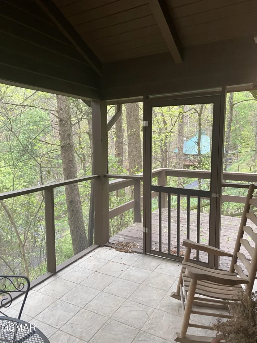 Photo of 2744 Black Walnut Flats Road