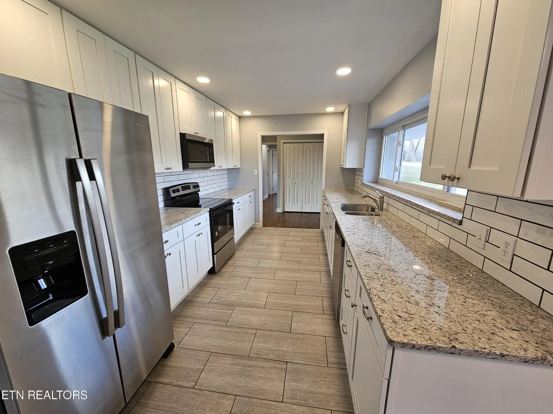 Photo of 327 Longview Drive