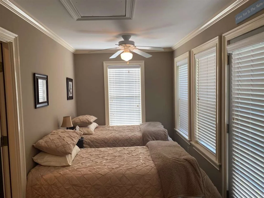 Photo of 21 DEVIN DR