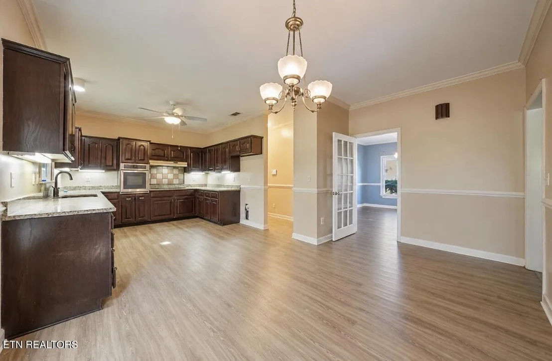 Photo of 1210 Briar Lea