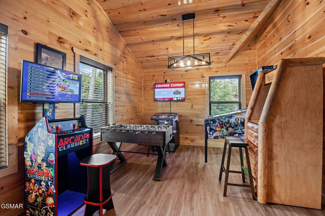 Photo of 2140 E View Drive