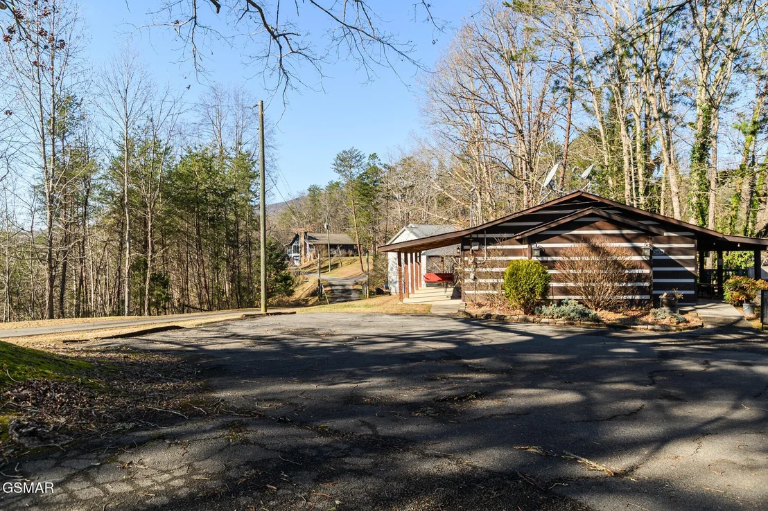 Photo of 2834 Longvale Lane