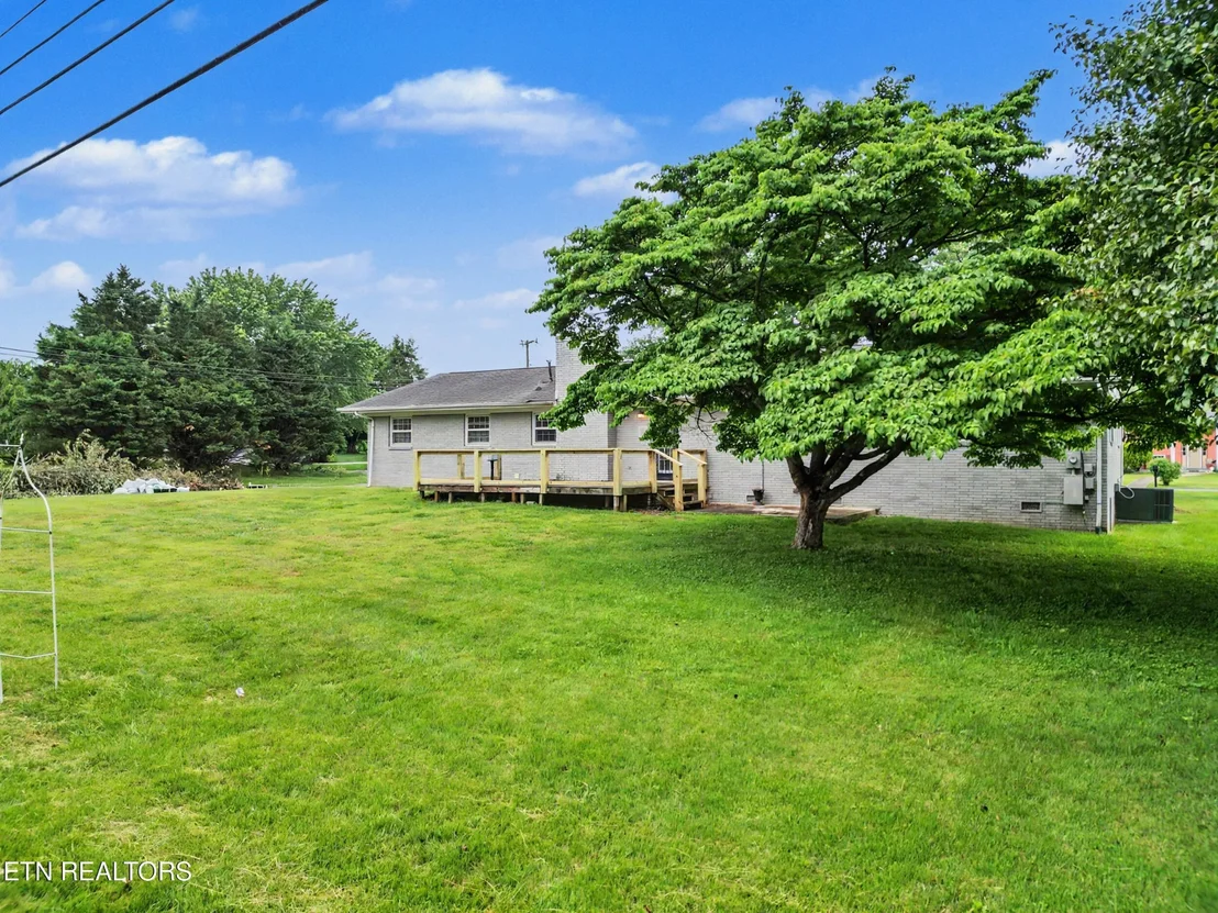 Photo of 7624 Berkshire Blvd
