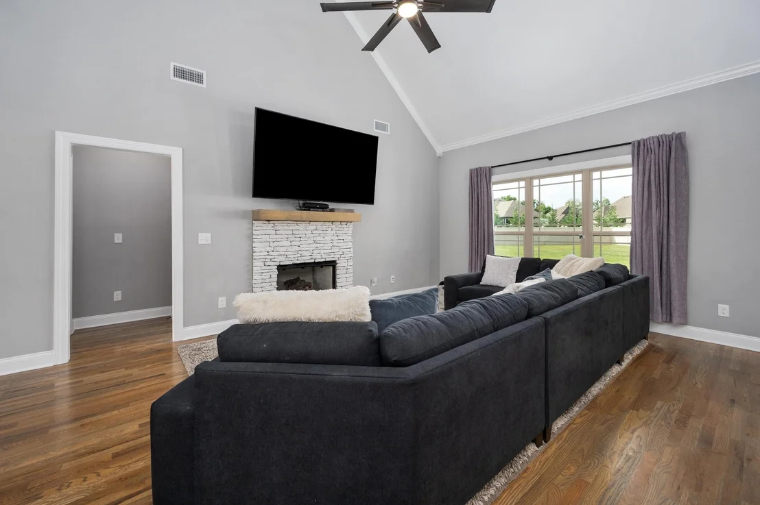 Photo of 5155 Cedar Retreat Dr