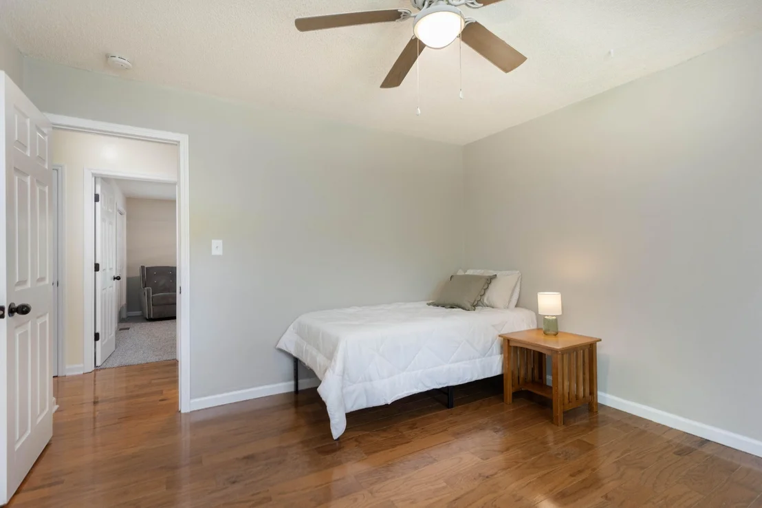 Photo of 715 Carmen Drive