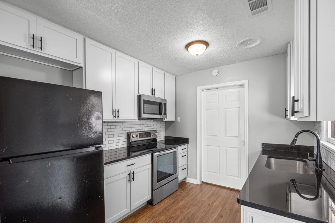Photo of 1794 BALDWIN AVE
