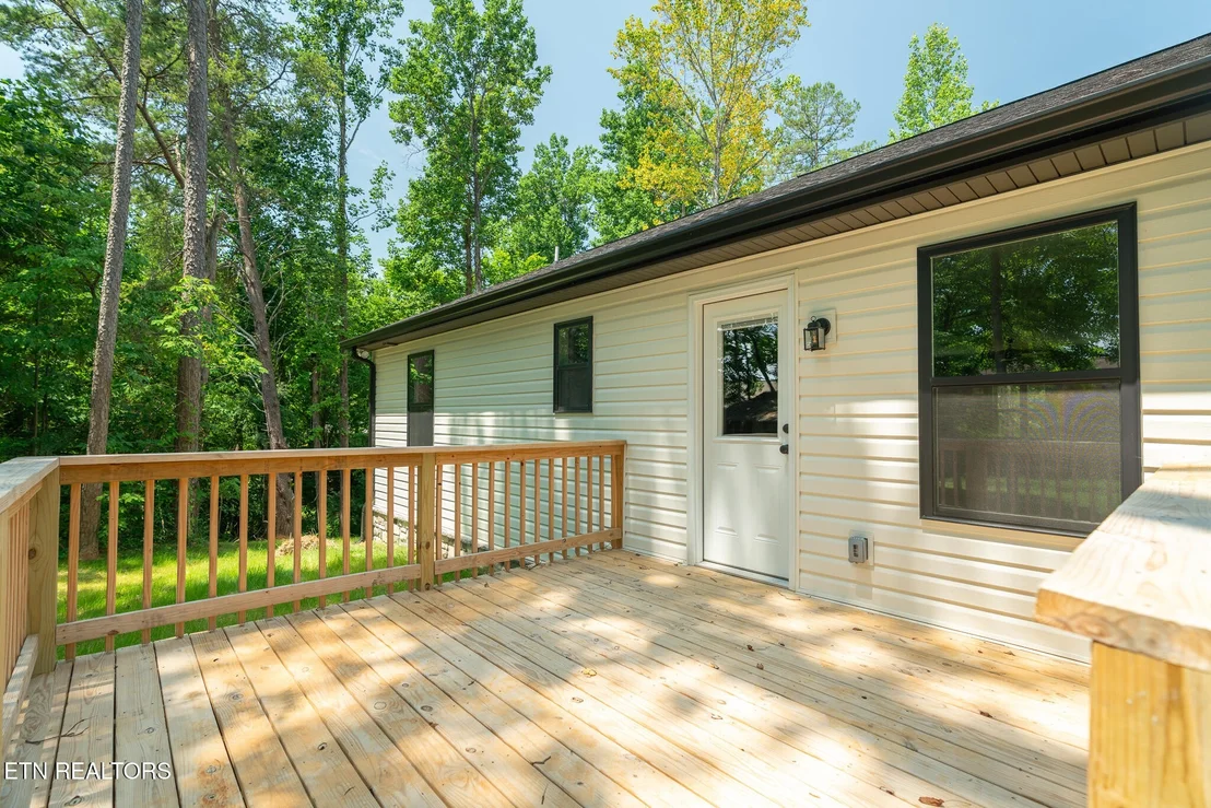 Photo of 729 Whippoorwill Circle