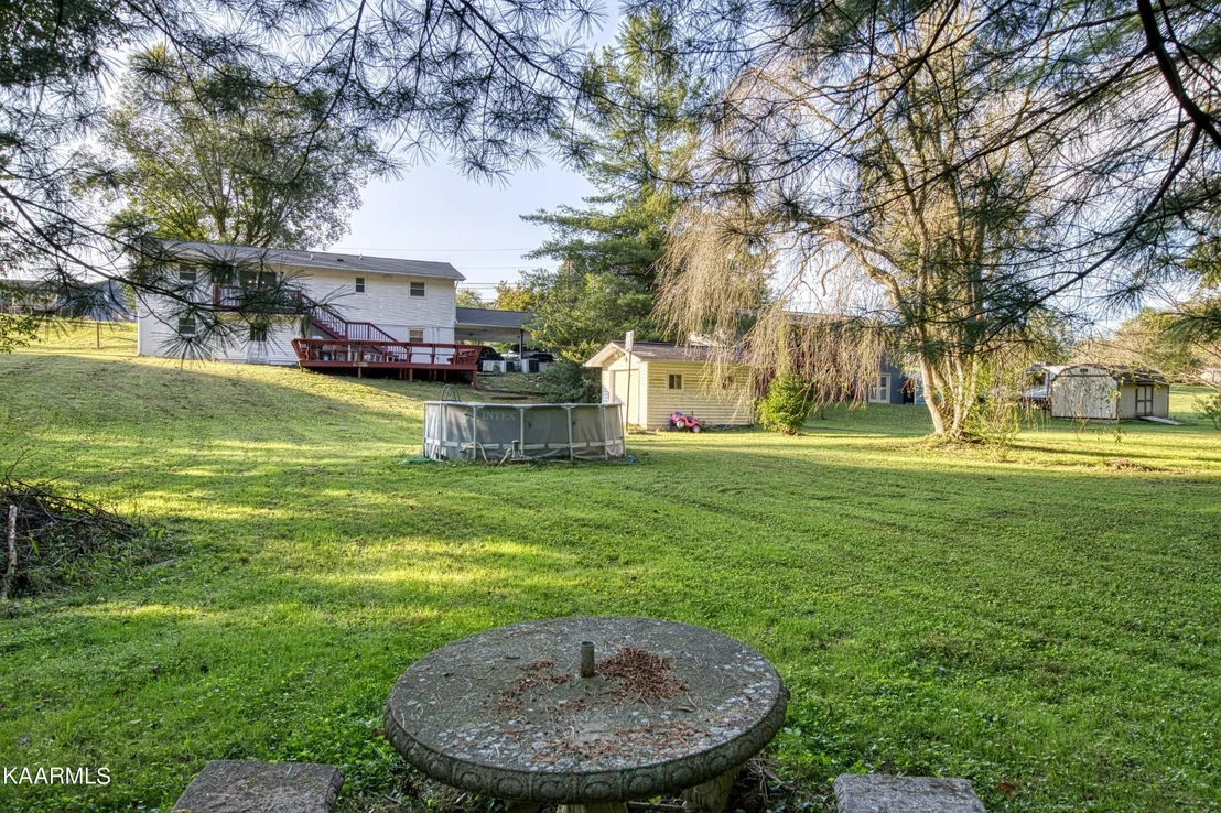 Photo of 215 Brooks Rd
