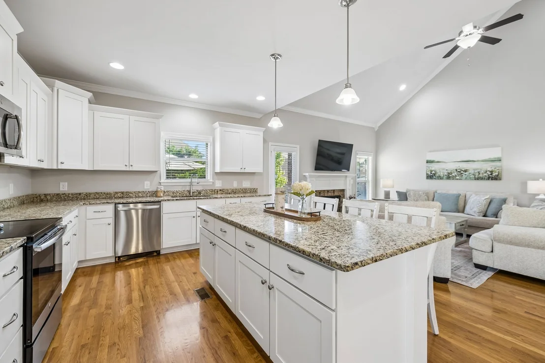 Photo of 6001 Spade Dr