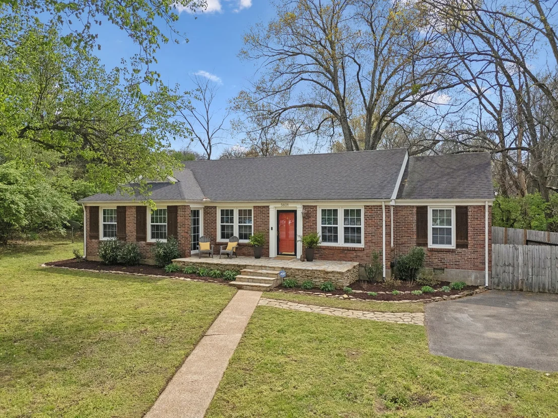 Photo of 5601 Stoneway Trl