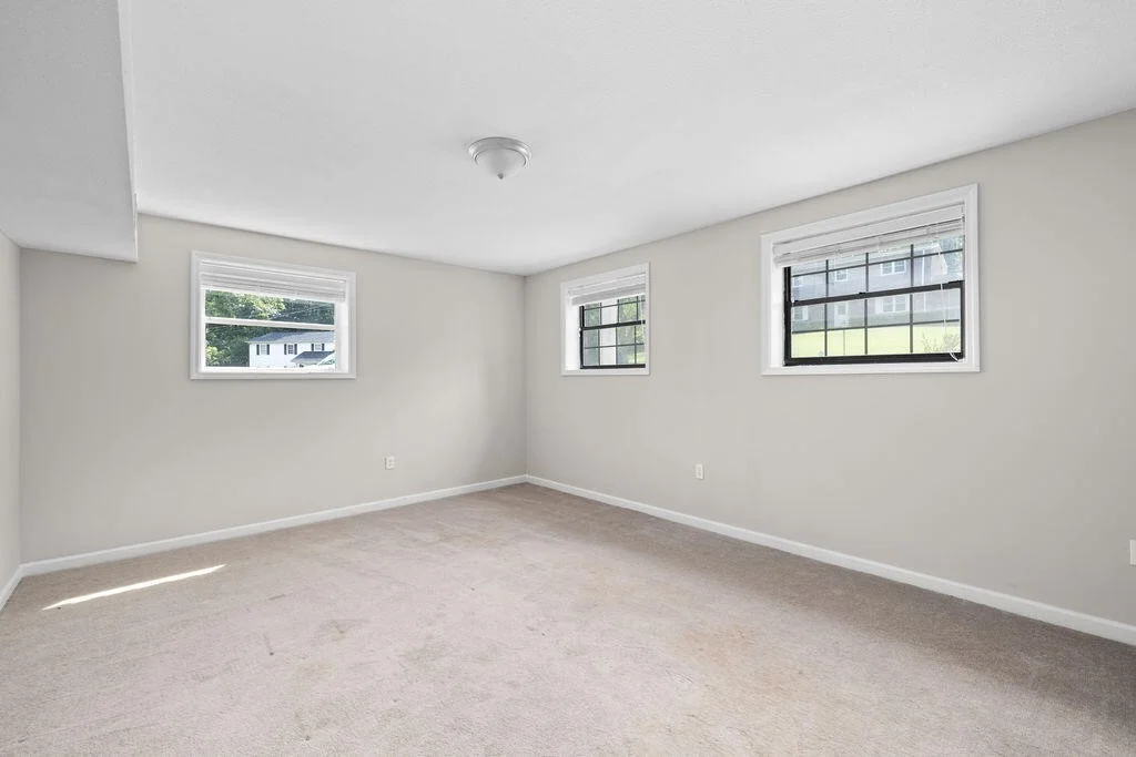 Photo of 8692 Arbutus Drive