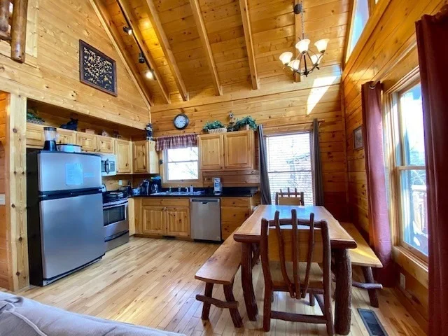Photo of 2121 E View Drive