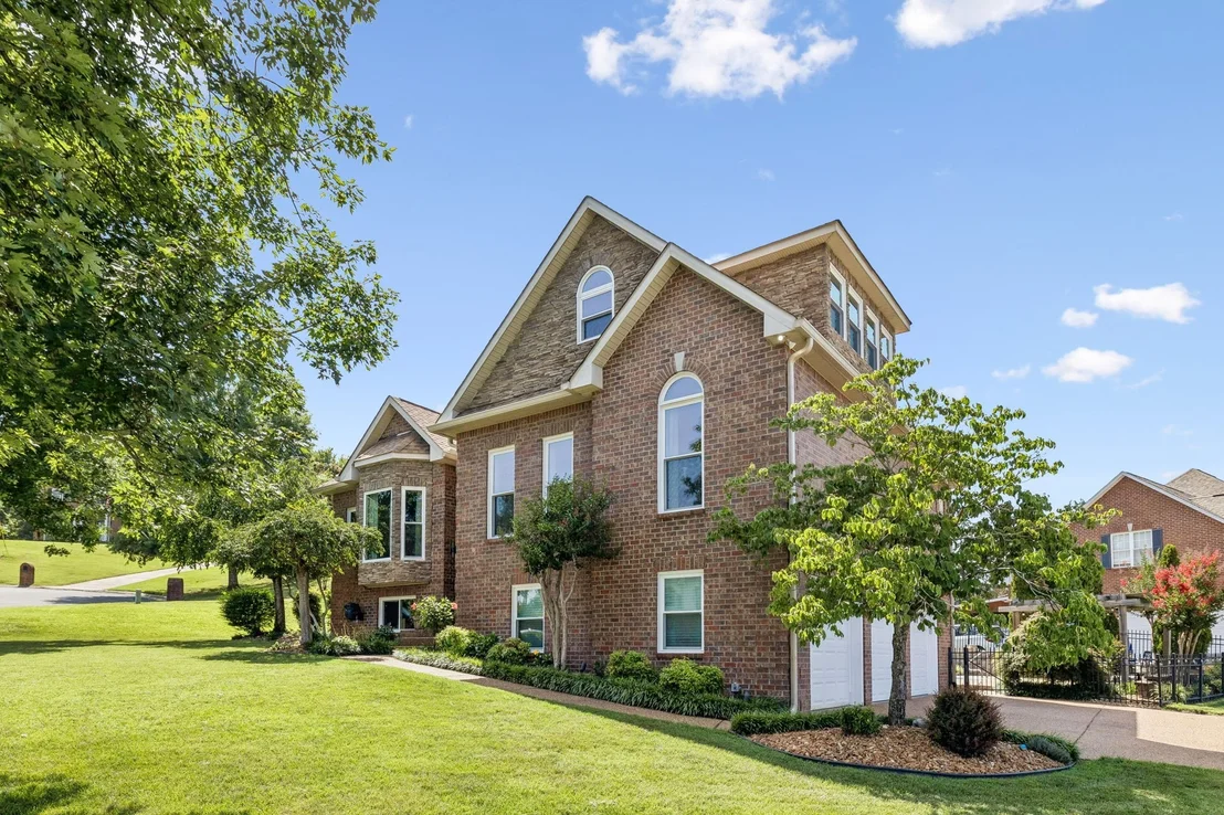 Photo of 1514 Brookstone Cir
