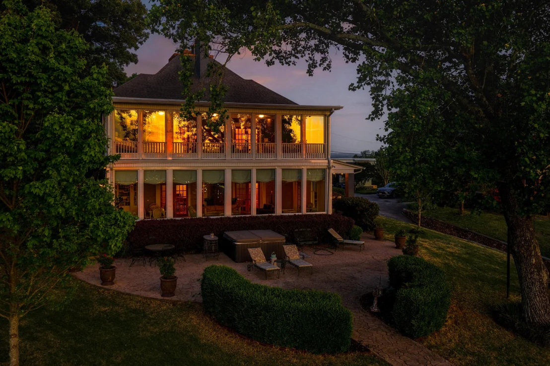 Photo of 46 N Crest Road