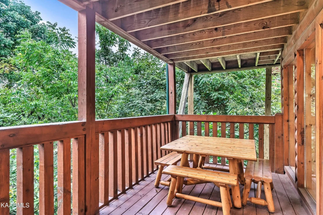 Photo of 529 Hideaway Ridge Circle