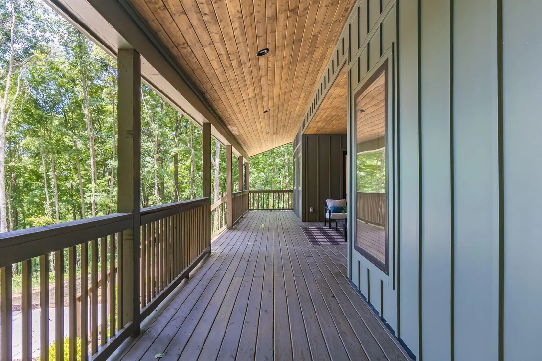 Photo of 824 Valley View Drive