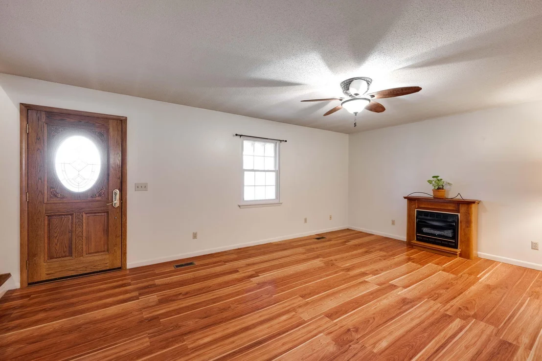 Photo of 102 Hobbs Ridge Road