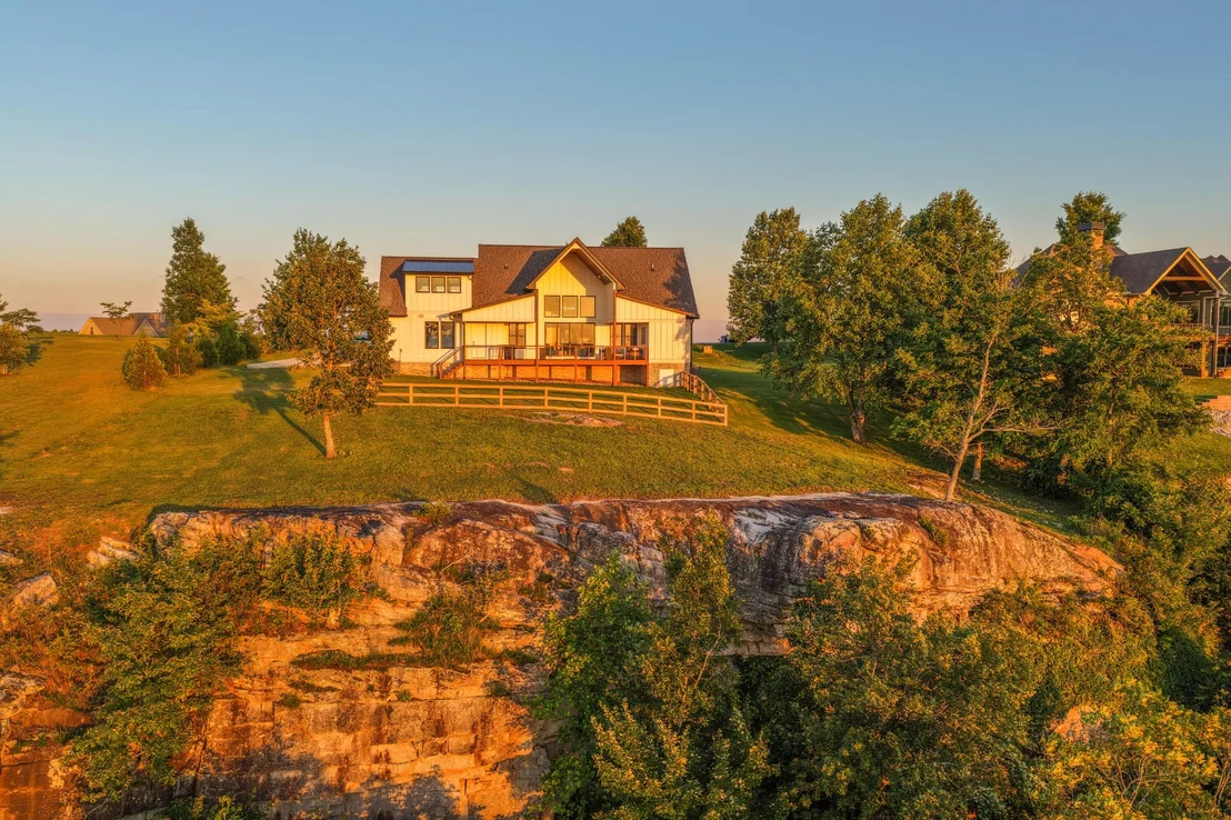 Photo of 925 Sunset Circle