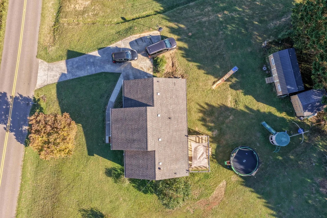 Photo of 2077 Saunders Road