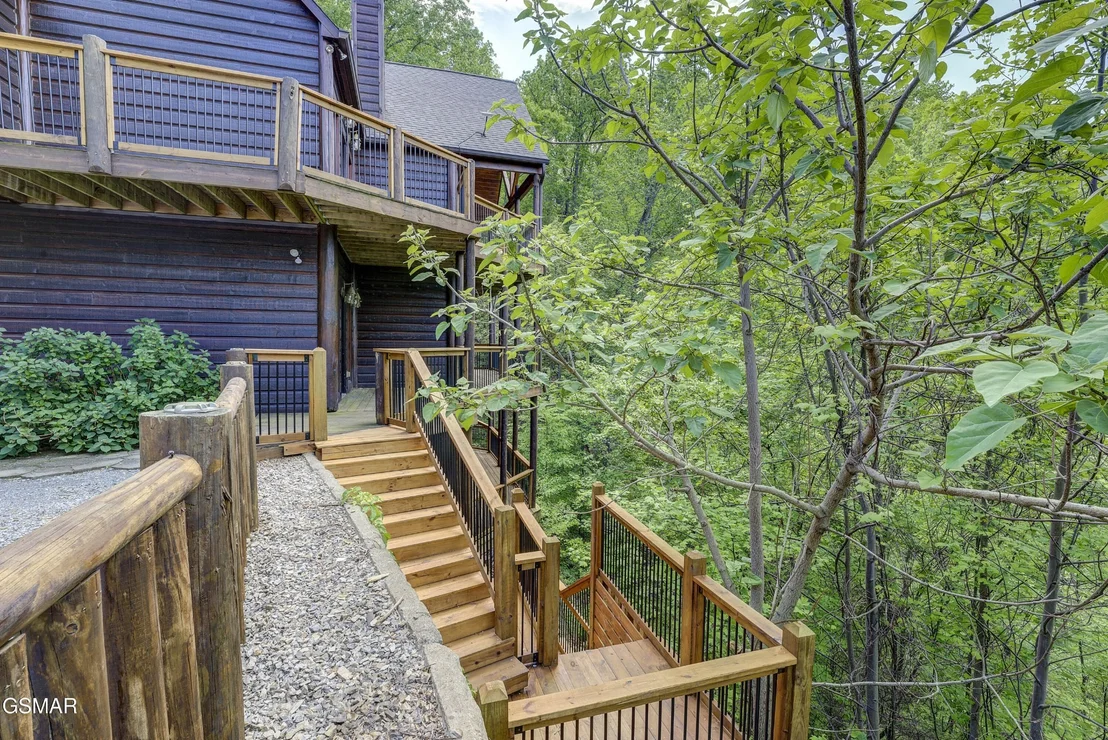 Photo of 3747 Edge Park Drive