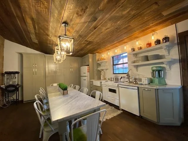 Photo of 3429 Shelnutt Way