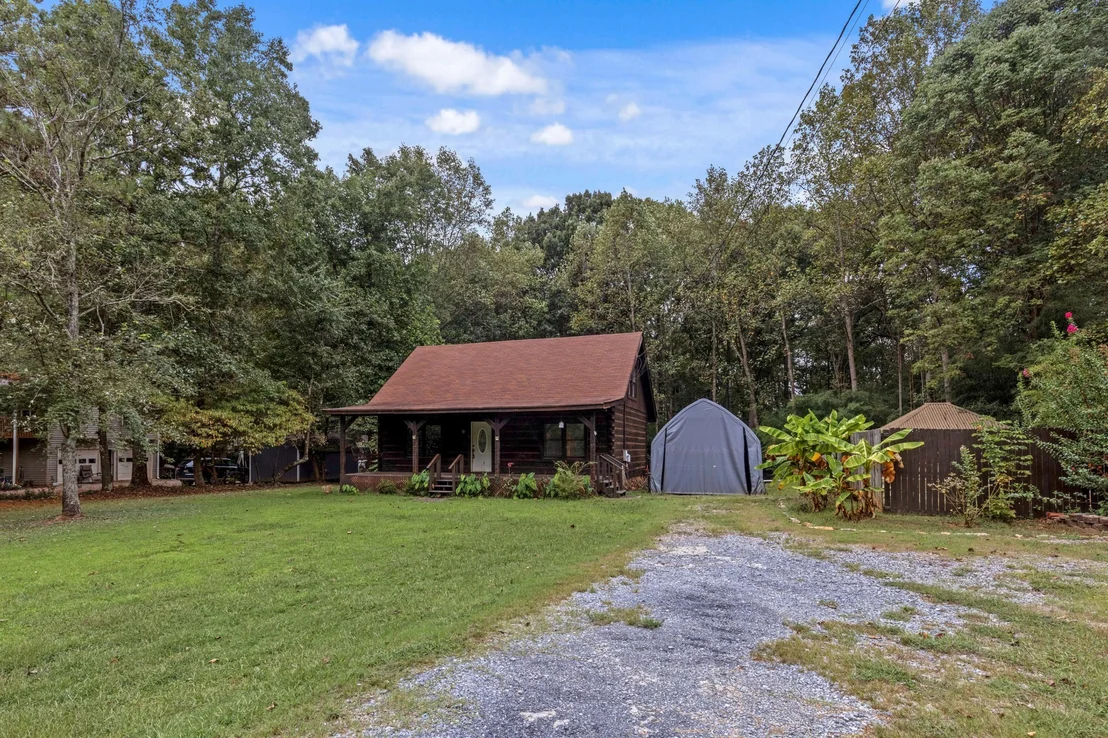 Photo of 91 Oak Hill Drive NE