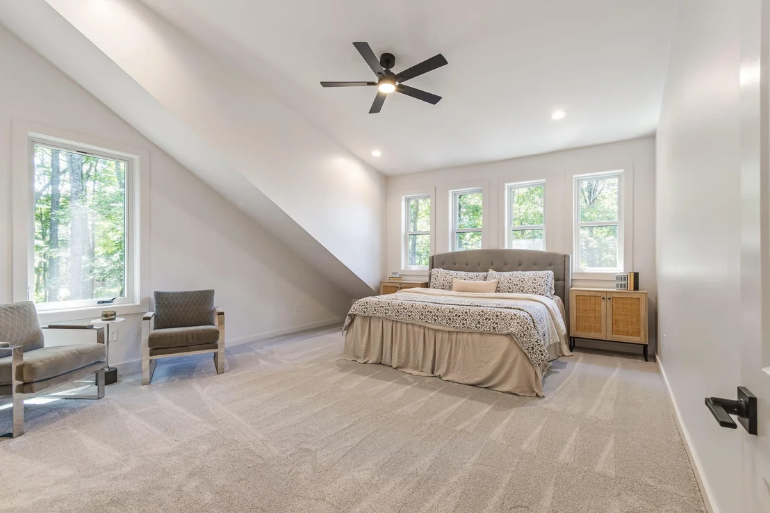 Photo of 824 Valley View Drive