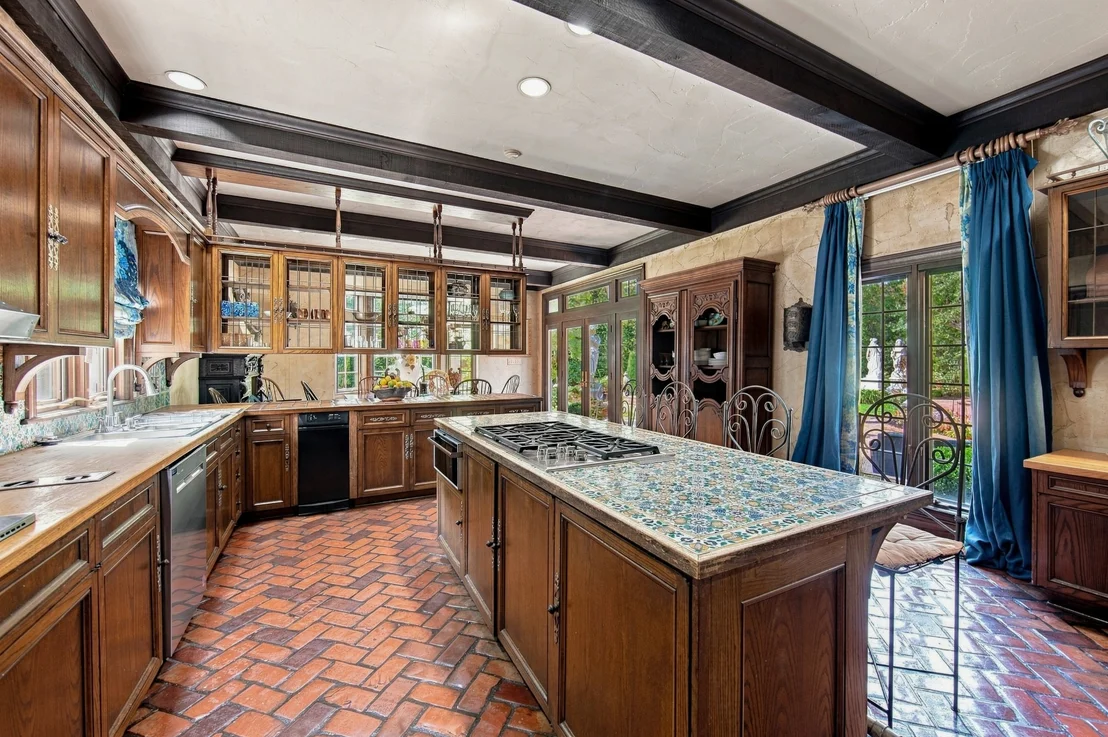 Photo of 18 Windwood Drive