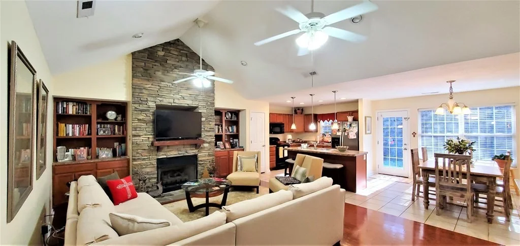 Photo of 321 Meriwether Way
