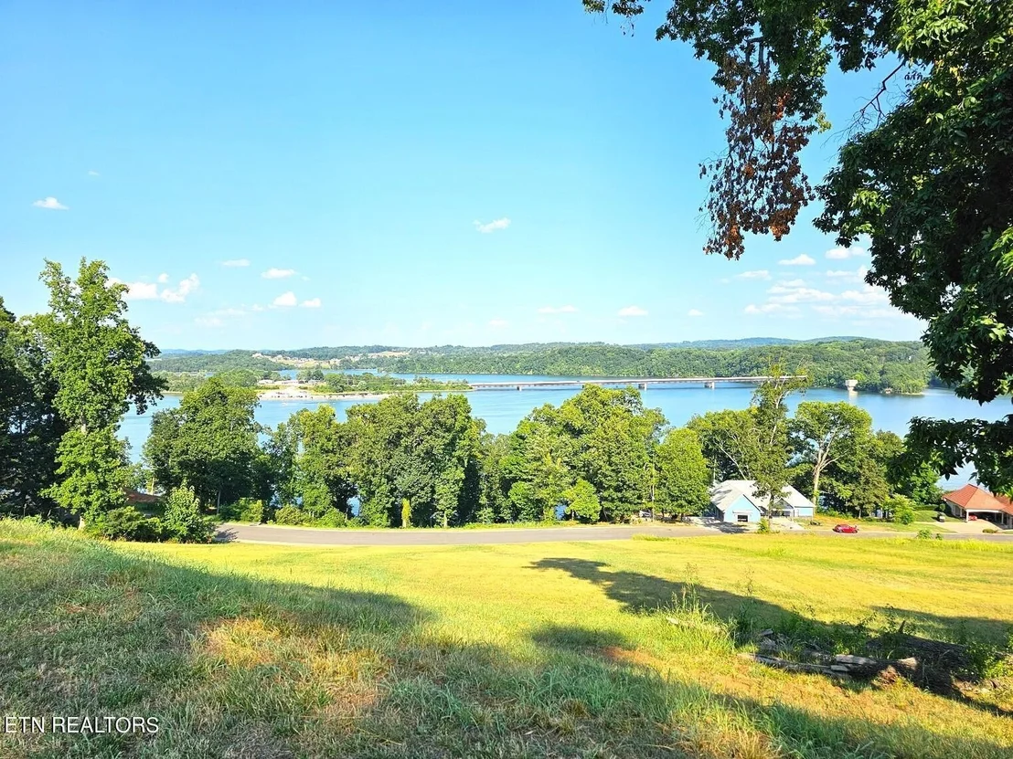 Photo of 2486 Starboard Crest Rd