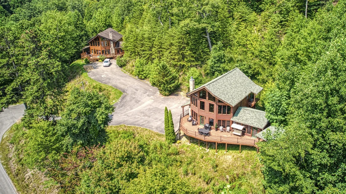 Photo of 2733 Pine Crest Ln