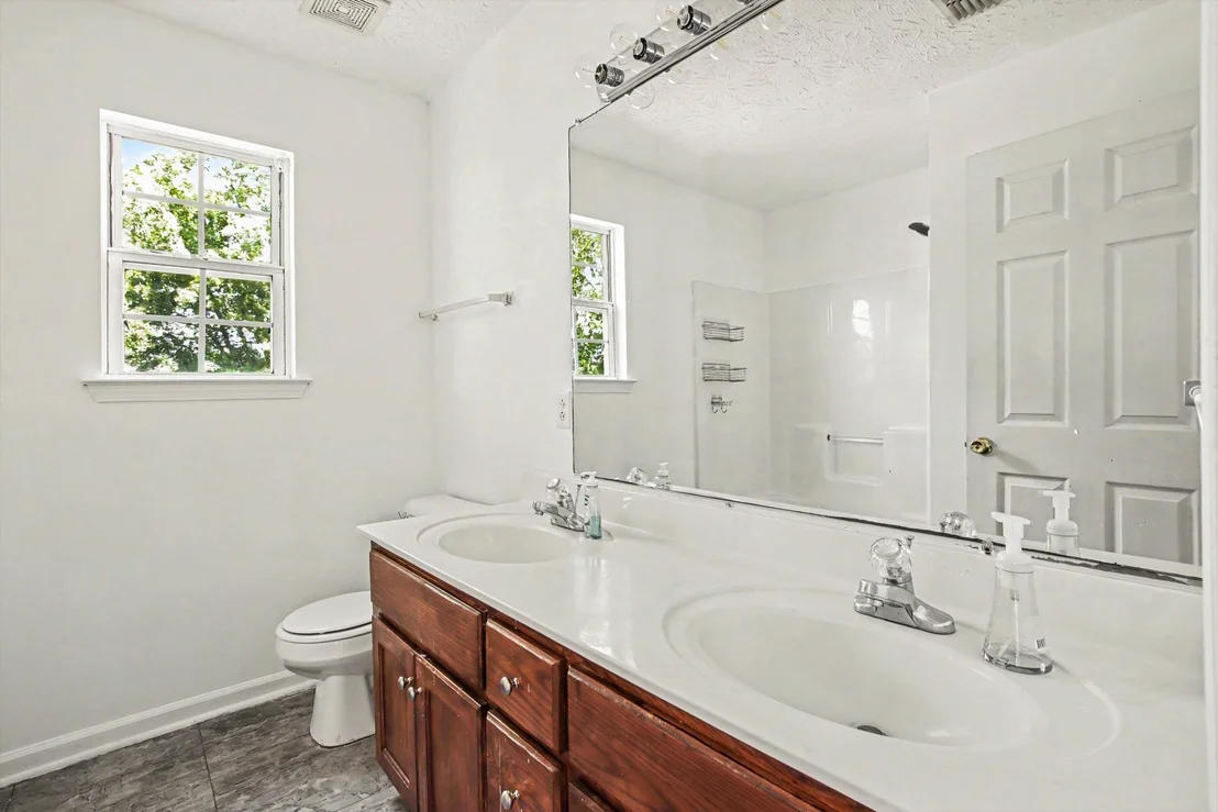 Photo of 503 Hackney Dr