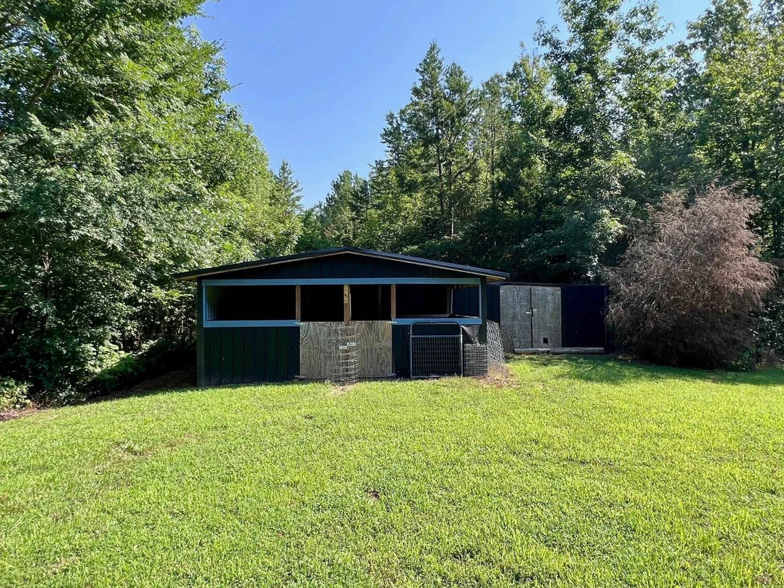 Photo of 865 SYLVAN DR