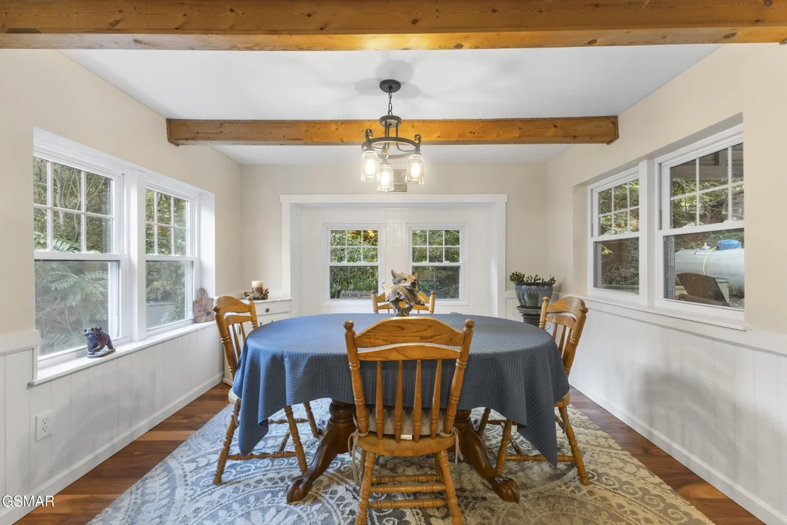 Photo of 1068 Mimosa Drive