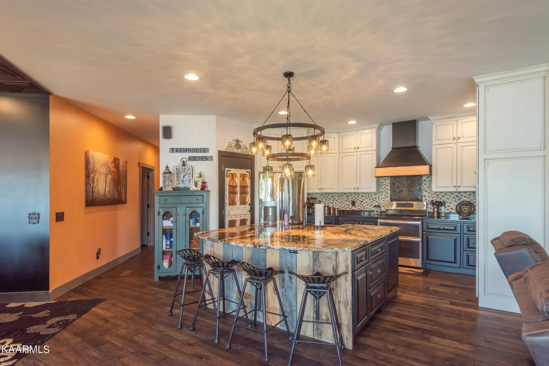 Photo of 499 Chilhowee Lane