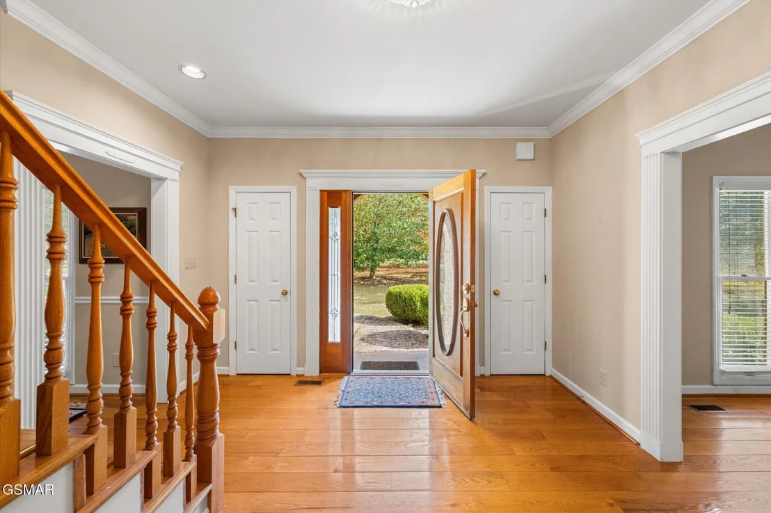 Photo of 1435 White Oak Drive