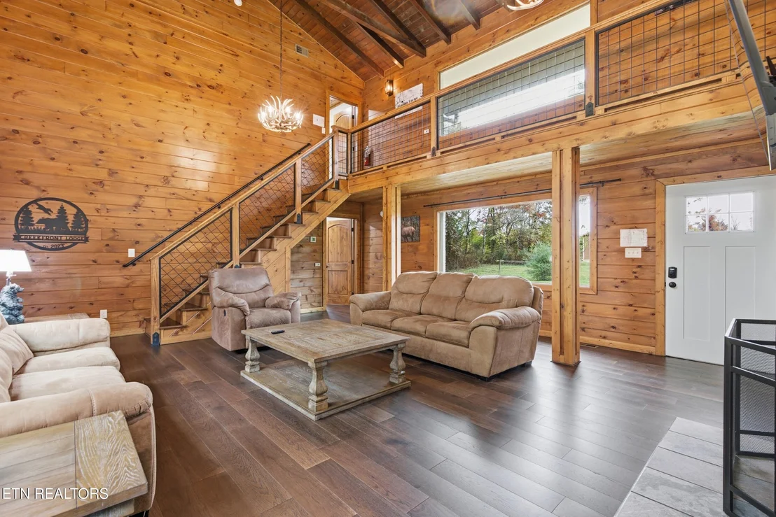 Photo of 2690 High Valley Drive