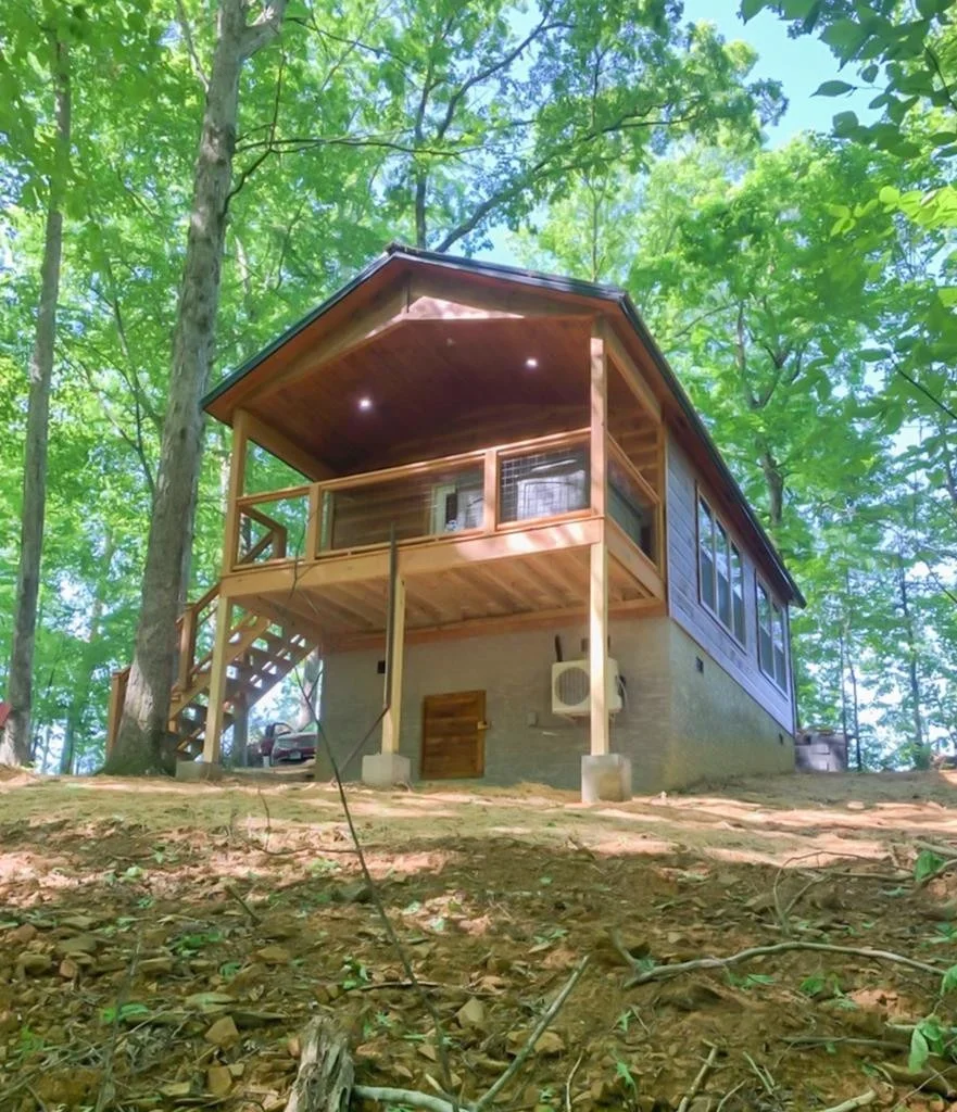 Photo of 3326 Whaley Road