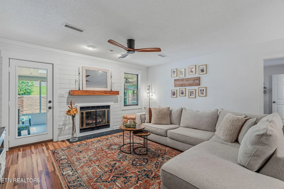 Photo of 453 Amanda Circle