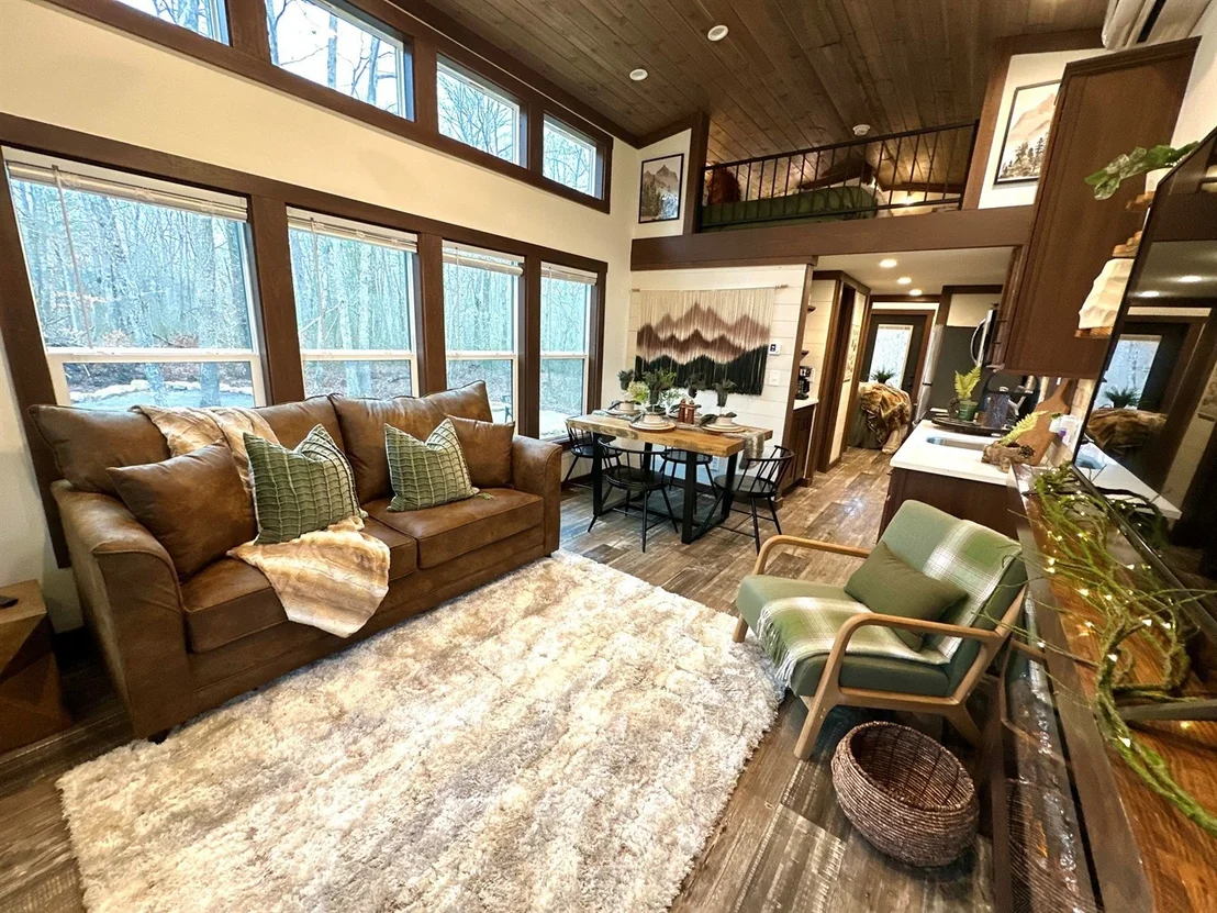 Photo of 32 Mossy Rock Ln